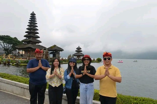 Pembina Yayasan Real Love Indonesia dan Dosen STTAM Nias Barat Berkunjung Kepada Mahasiswa KPPM dan Alumni yang Ada Di Bali